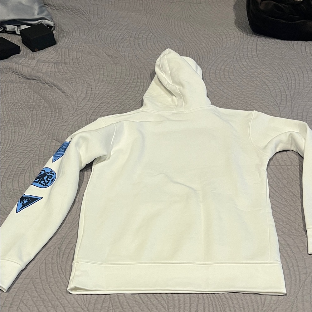 Jordan Off-White Hoodie with Blue Details - Picture 3 of 5